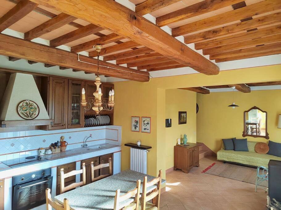 Villa Donnola: Casa Rosmarino 富切基奥 外观 照片